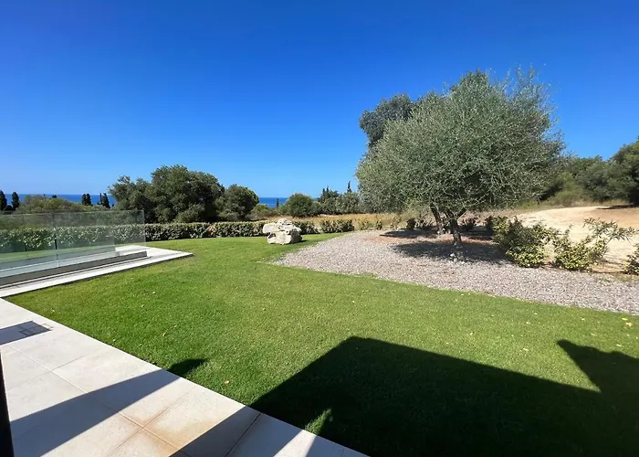 别墅 Avithos Blue *