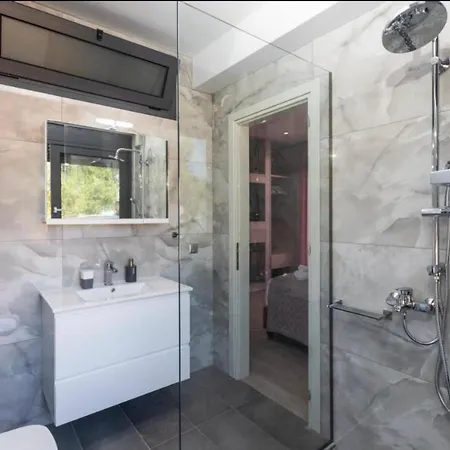 Willa Avithos Blue *