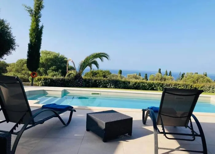 Vila Avithos Blue Svoronata